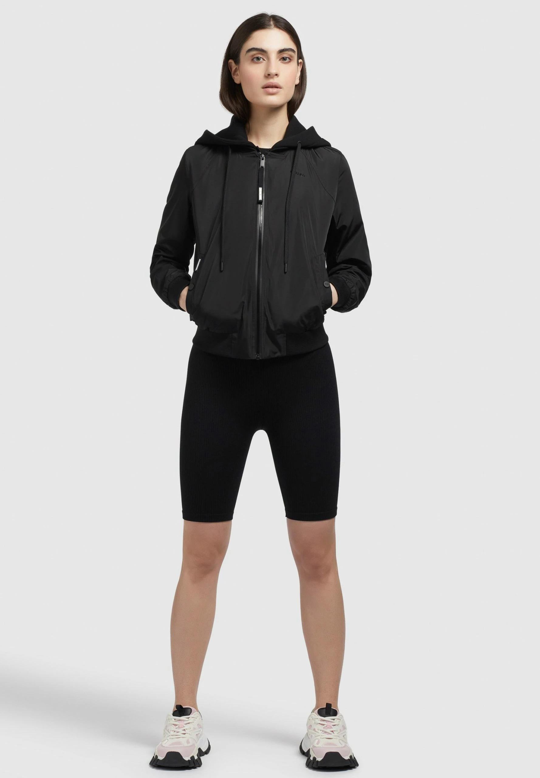 Khujo PERSEE - Kurtka Przejściowa - Schwarz 4 Khujo PERSEE - Kurtka Przejściowa - Schwarz - obrazek 2