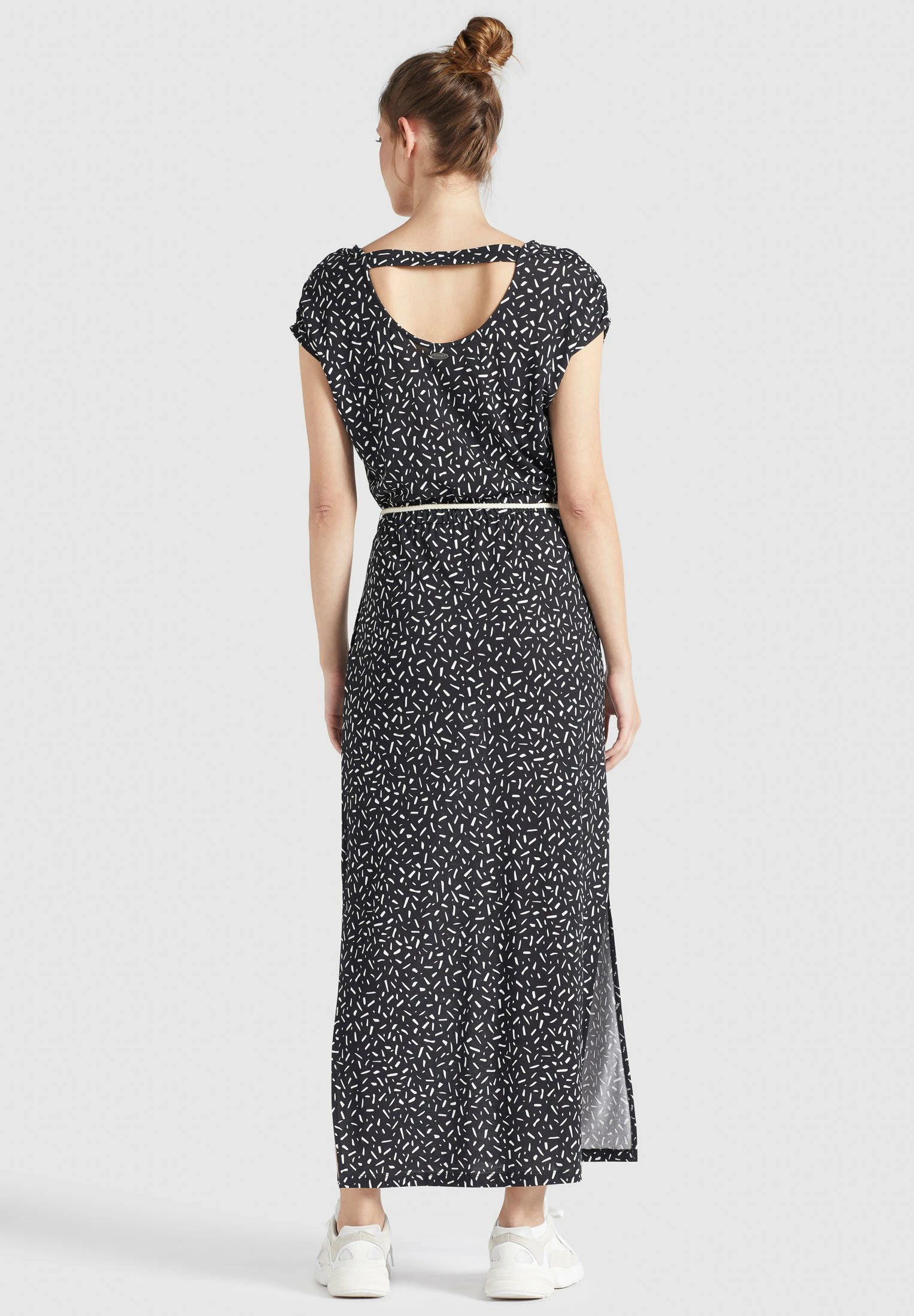 Khujo DOREEN - Długa Sukienka - Schwarz-weiß Gemustert 5 Khujo DOREEN - Długa Sukienka - Schwarz-weiß Gemustert - obrazek 3