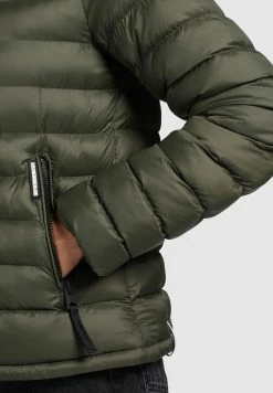 Khujo LOVINA2 SHINE - Kurtka Zimowa - Dunkeloliv 14 Khujo LOVINA2 SHINE - Kurtka Zimowa - Dunkeloliv -Khujo Sklep 84334b070da24672bd15074f38928acc