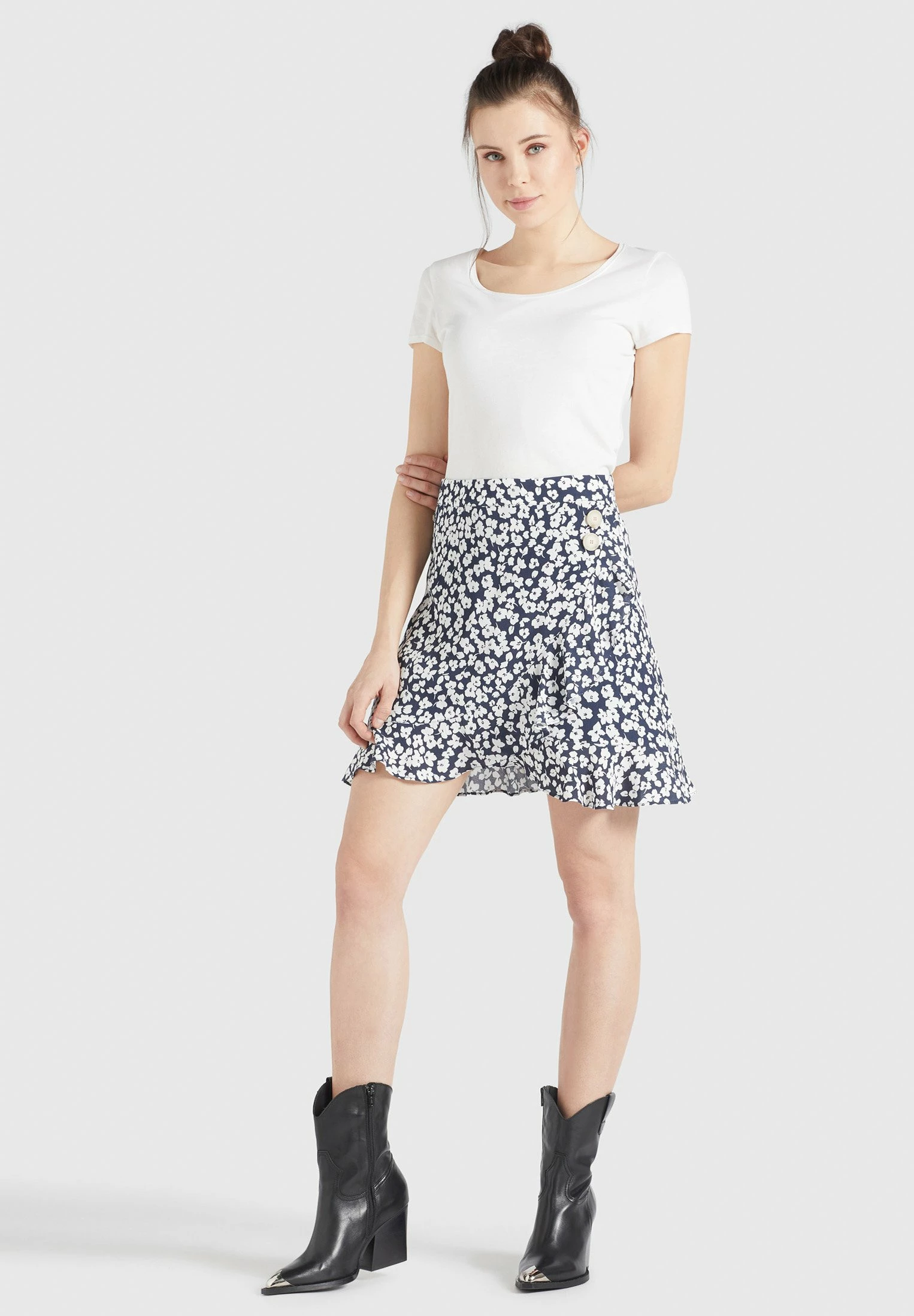 Khujo UNDINE - Spódnica Trapezowa - Dunkelblau-weiß Geblümt 4 Khujo UNDINE - Spódnica Trapezowa - Dunkelblau-weiß Geblümt - obrazek 2