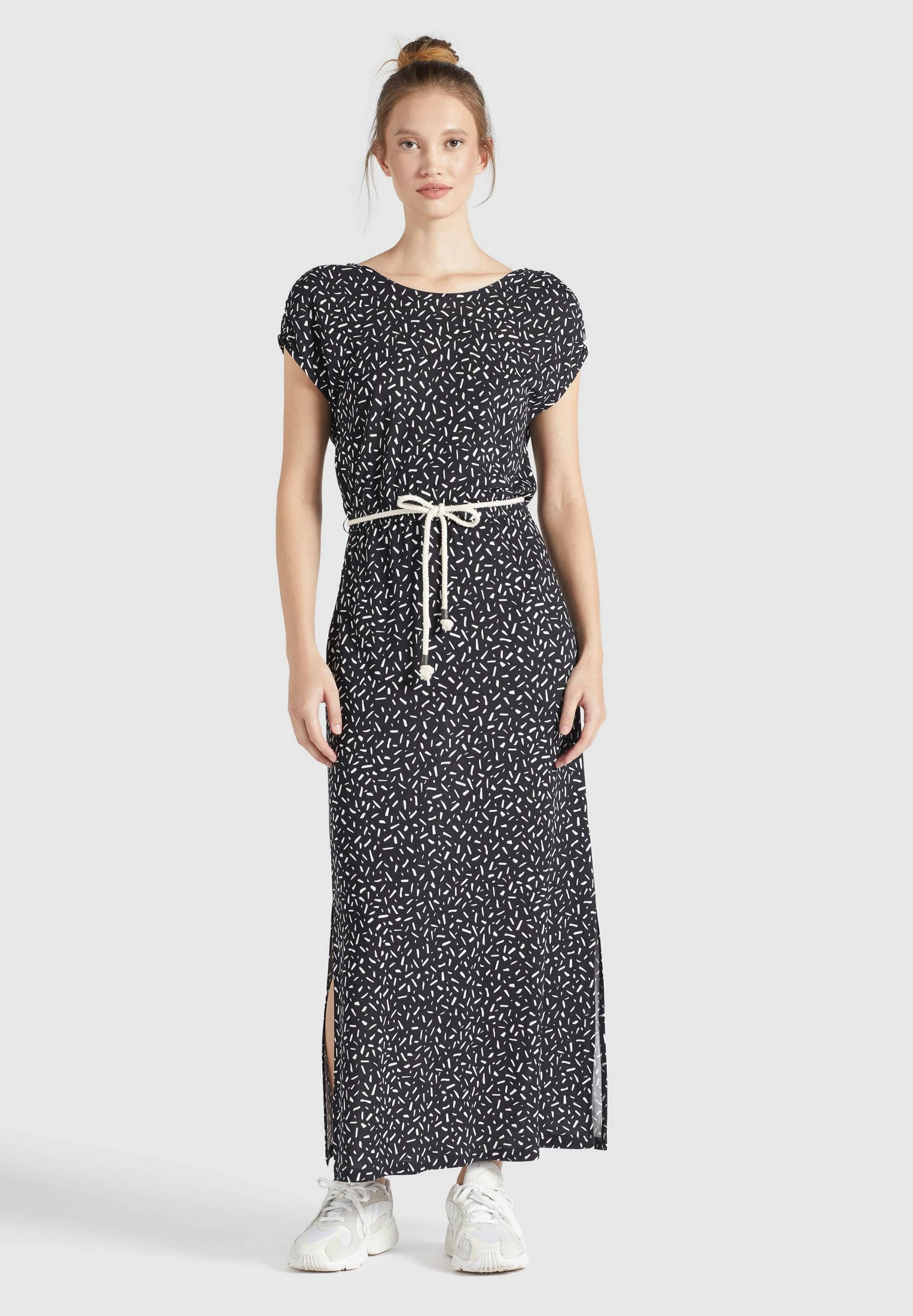 Khujo DOREEN - Długa Sukienka - Schwarz-weiß Gemustert 3 Khujo DOREEN - Długa Sukienka - Schwarz-weiß Gemustert