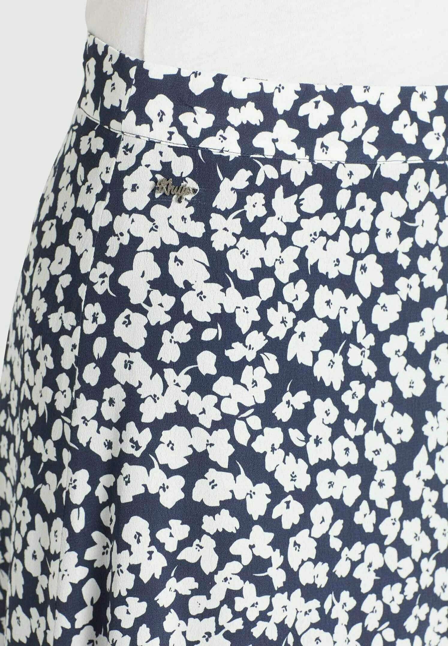 Khujo UNDINE - Spódnica Trapezowa - Dunkelblau-weiß Geblümt 11 Khujo UNDINE - Spódnica Trapezowa - Dunkelblau-weiß Geblümt - obrazek 9